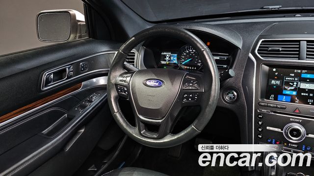 Ford Explorer 2.3 Limited 4WD 5th 2018 — фото 14