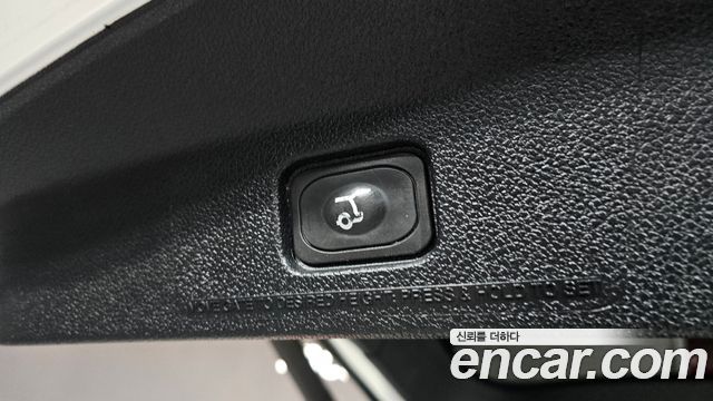 Ford Explorer 2.3 Limited 4WD 5th 2018 — фото 20