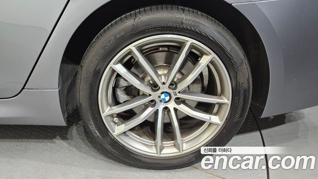 BMW 5 Series (G30) 520d M Sport package 2017 — фото 21