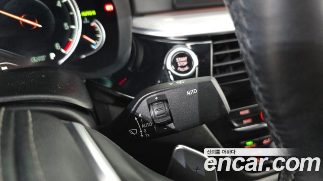 BMW 5 Series (G30) 520d M Sport package 2017 — фото 28