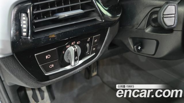 BMW 5 Series (G30) 520d M Sport package 2017 — фото 30