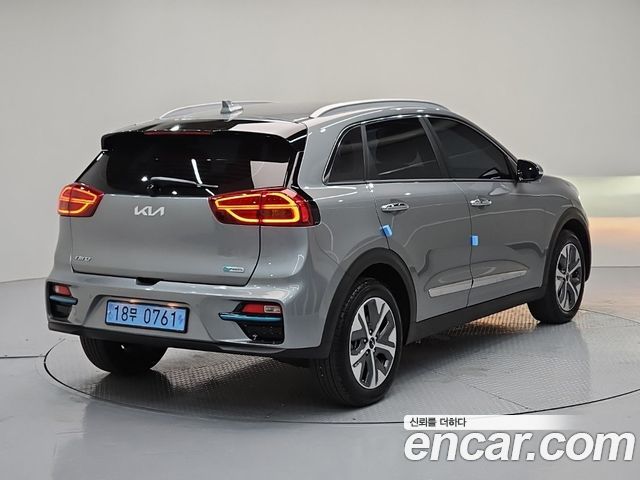 Kia Niro EV Noblesse 2022 — фото 4