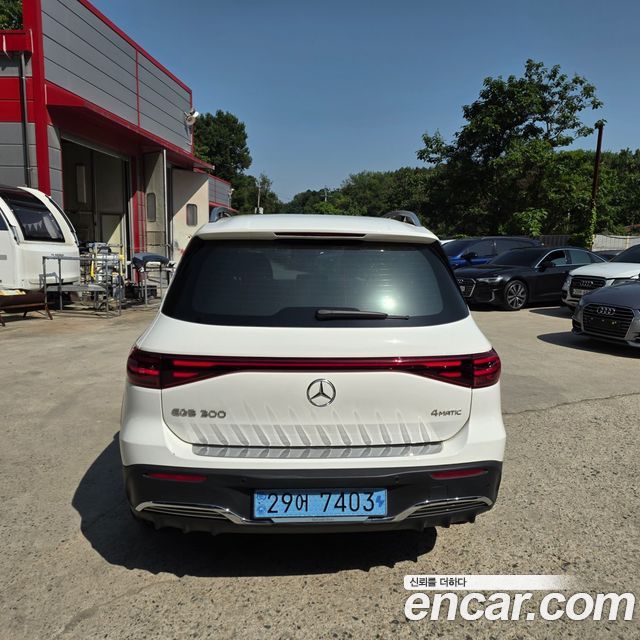 Mercedes-Benz EQB (X243) EQB300 4MATIC AMG Line 2025 — фото 5