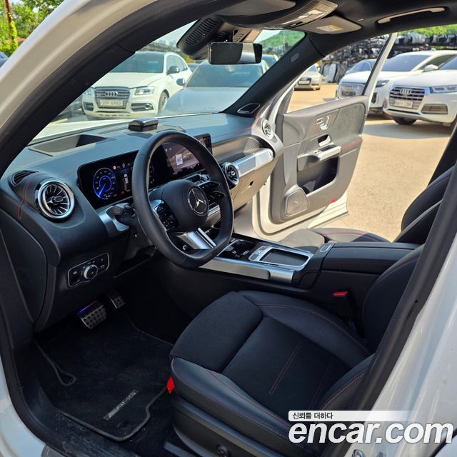 Mercedes-Benz EQB (X243) EQB300 4MATIC AMG Line 2025 — фото 9