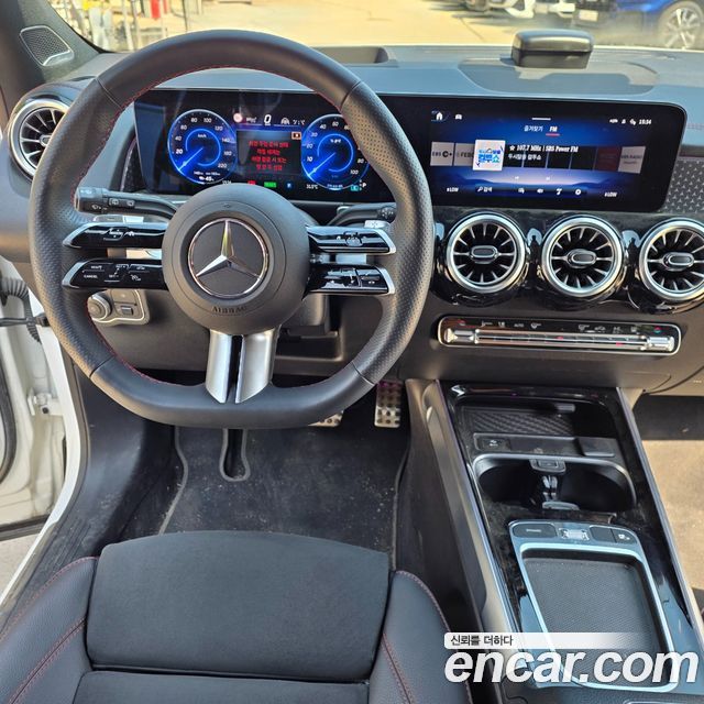 Mercedes-Benz EQB (X243) EQB300 4MATIC AMG Line 2025 — фото 17