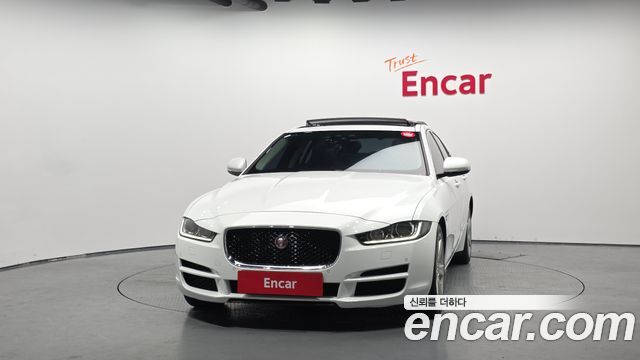 Jaguar XE 20d Portfolio 2016 — фото 3