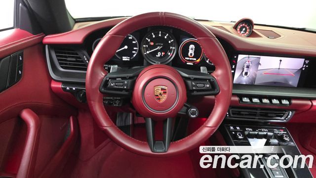 Porsche 911 (992) Carrera 4 GTS 2024 — фото 14