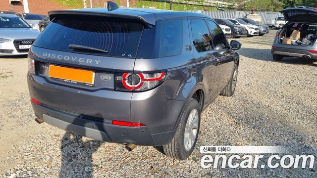 Land Rover Discovery Sport 2.0 TD4 SE 2017 — фото 4
