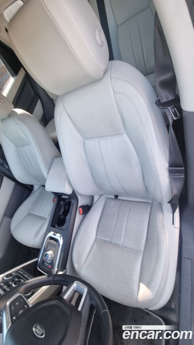 Land Rover Discovery Sport 2.0 TD4 SE 2017 — фото 15