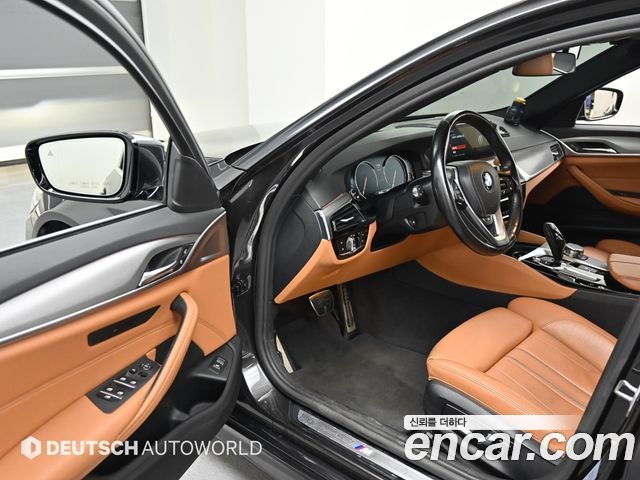 BMW 5 Series (G30) 520d M Sport package 2018 — фото 10