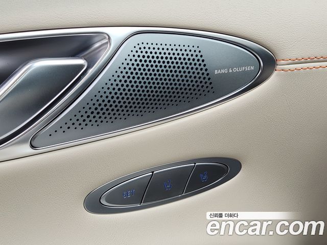 Genesis GV70 3.5T Gasoline AWD 2025 — фото 16