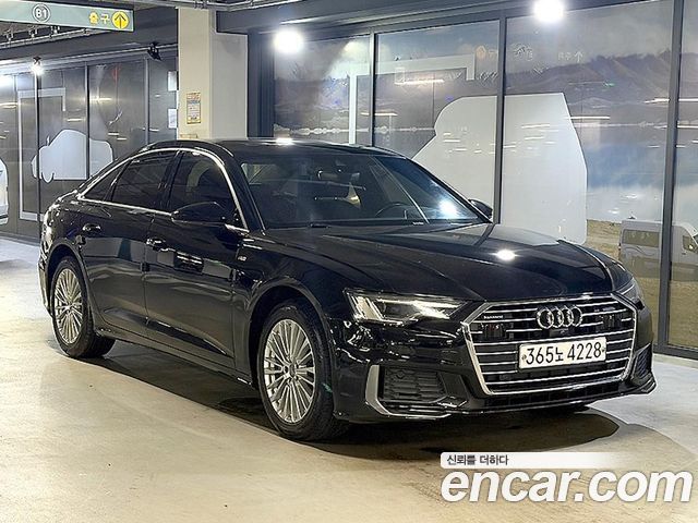 Audi A6 (C8) 45 TFSI Quattro Premium 2020 — фото 1