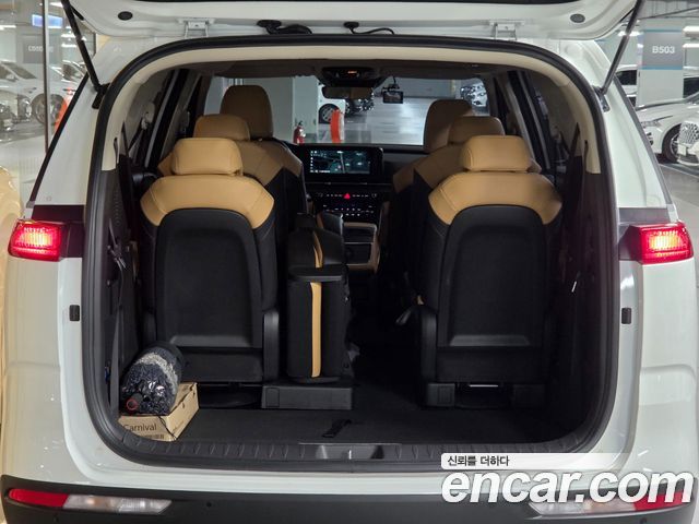Kia Carnival (IV) Diesel 11-Seater Prestige 2023 — фото 6