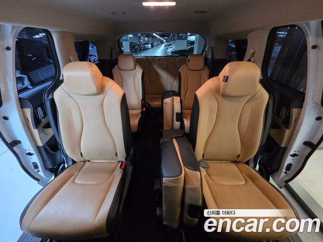 Kia Carnival (IV) Diesel 11-Seater Prestige 2023 — фото 10