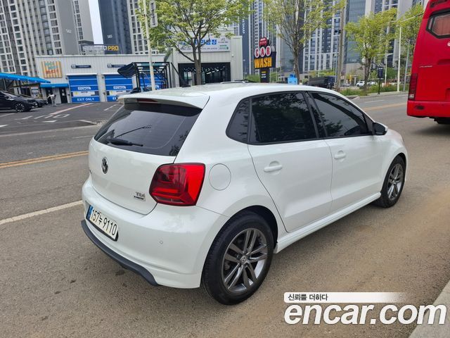 Volkswagen Polo 1.4 TDI R-Line 5th 2016 — фото 2