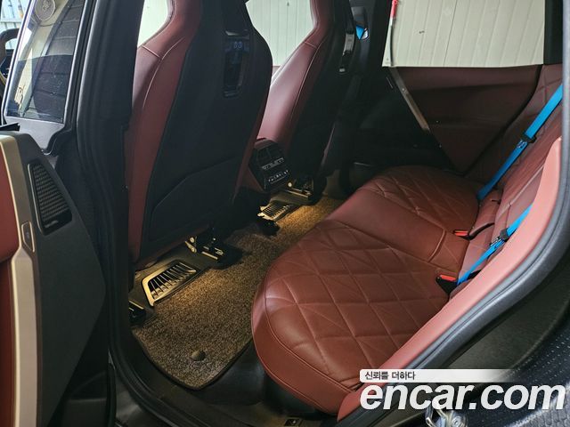 BMW iX xDrive50 Sports Plus 2023 — фото 16