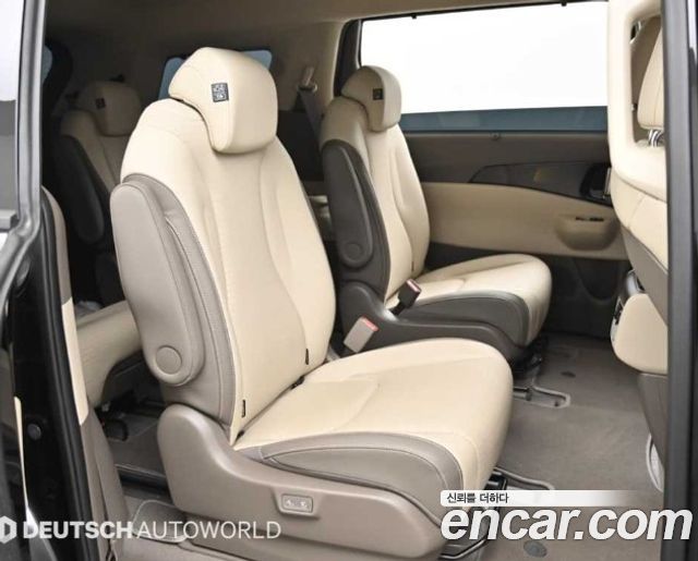 Kia Carnival (IV) HEV 9seater Signature 2025 — фото 16