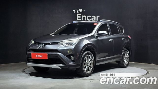 Toyota RAV4 2.5 2WD 4th 2018 — фото 1