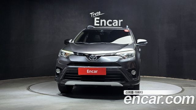Toyota RAV4 2.5 2WD 4th 2018 — фото 3