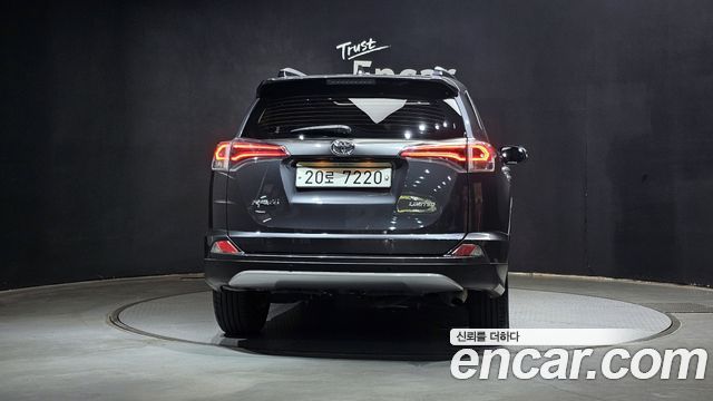 Toyota RAV4 2.5 2WD 4th 2018 — фото 4