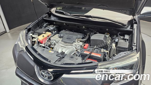 Toyota RAV4 2.5 2WD 4th 2018 — фото 6