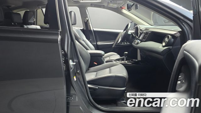 Toyota RAV4 2.5 2WD 4th 2018 — фото 26