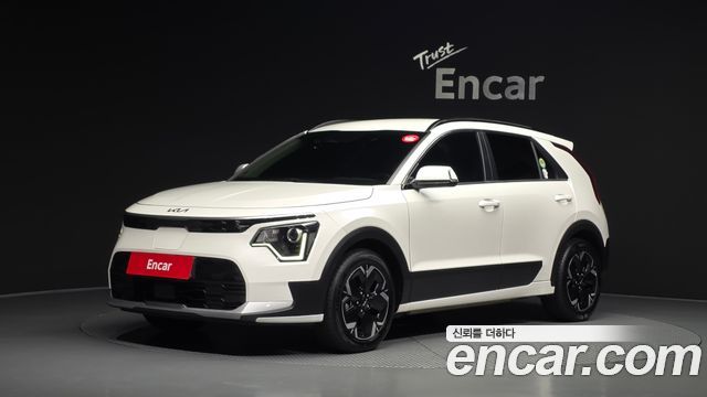 Kia Niro EV Air 2023 — фото 1