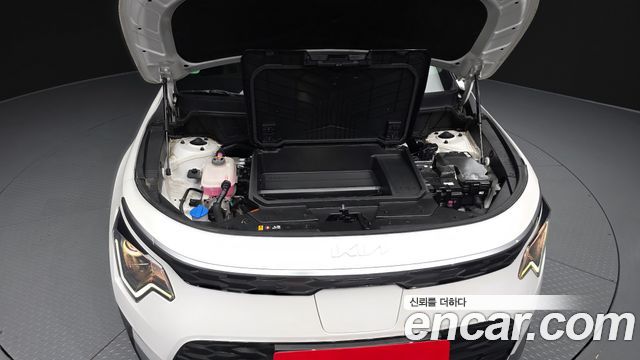 Kia Niro EV Air 2023 — фото 6
