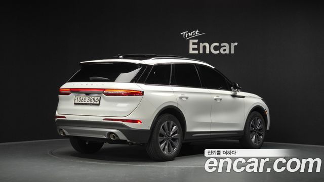 Lincoln Corsair 2.0 Reserve AWD 2020 — фото 2