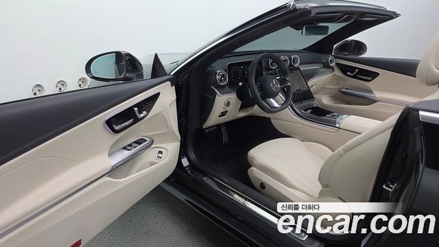 Mercedes-Benz CLE-Class (C236) CLE200 Cabriolet 2024 — фото 10