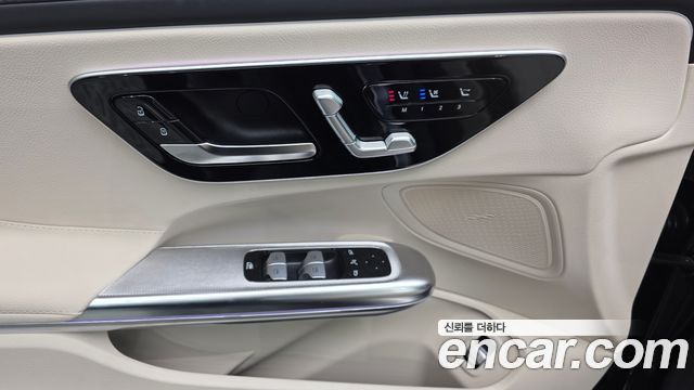 Mercedes-Benz CLE-Class (C236) CLE200 Cabriolet 2024 — фото 17