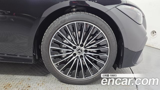 Mercedes-Benz CLE-Class (C236) CLE200 Cabriolet 2024 — фото 21