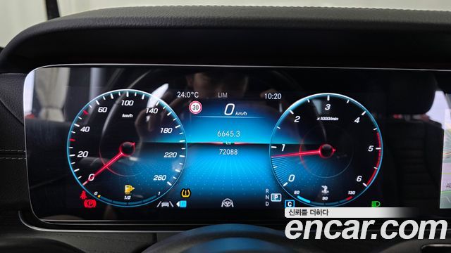 Mercedes-Benz E-Class (W213) E220d 4MATIC AMG Line 2021 — фото 8