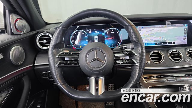 Mercedes-Benz E-Class (W213) E220d 4MATIC AMG Line 2021 — фото 13