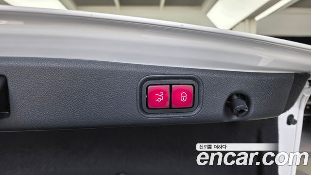 Mercedes-Benz E-Class (W213) E220d 4MATIC AMG Line 2021 — фото 16