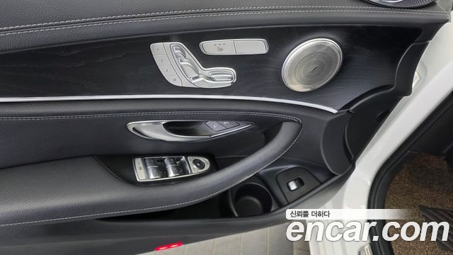 Mercedes-Benz E-Class (W213) E220d 4MATIC AMG Line 2021 — фото 18