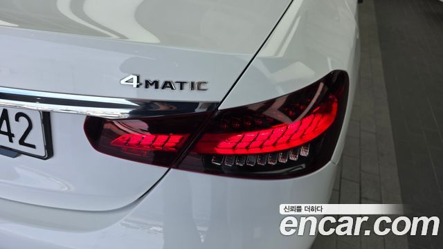 Mercedes-Benz E-Class (W213) E220d 4MATIC AMG Line 2021 — фото 23
