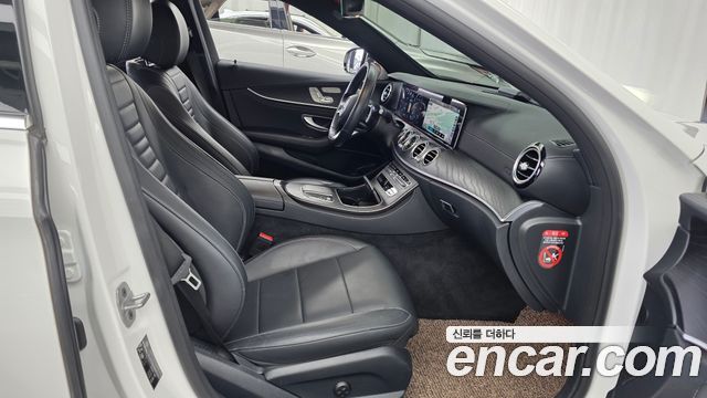 Mercedes-Benz E-Class (W213) E220d 4MATIC AMG Line 2021 — фото 26