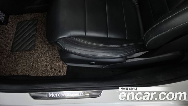 Mercedes-Benz E-Class (W213) E220d 4MATIC AMG Line 2021 — фото 31