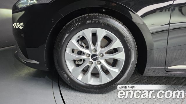 Kia K8 2.5 Gasoline 2WD Noblesse 2023 — фото 5