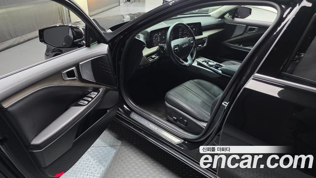 Kia K8 2.5 Gasoline 2WD Noblesse 2023 — фото 10