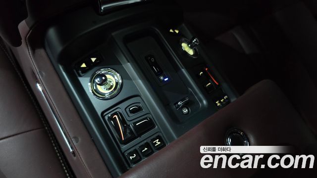 Rolls-Royce Phantom 6.7 V12 2015 — фото 17