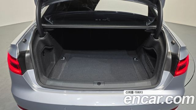 Audi A4 (B9) 35 TDI Quattro Premium 2018 — фото 18