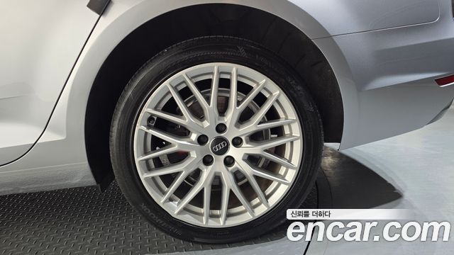 Audi A4 (B9) 35 TDI Quattro Premium 2018 — фото 21