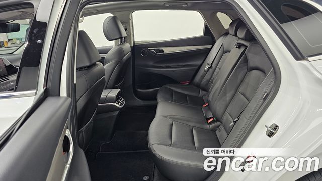 Hyundai Grandeur (IG) 3.0 LPi Rent Car Modern 2022 — фото 12