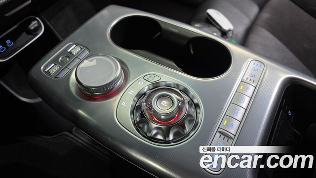 Genesis GV60 Standard 2022 — фото 9