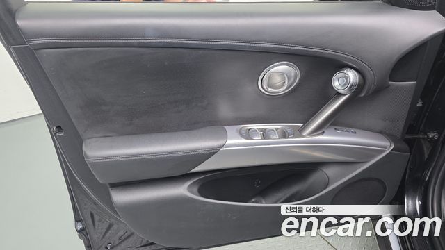 Genesis GV60 Standard 2022 — фото 24