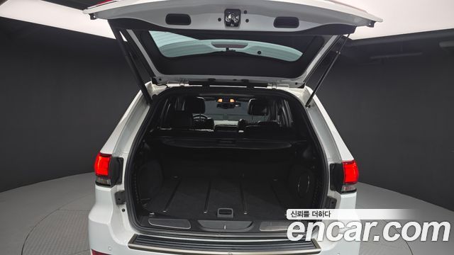 Jeep Grand Cherokee 3.0 Diesel 75th Special Edition WK2 2016 — фото 20