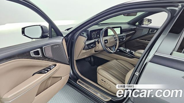 Kia K8 2.5 Gasoline 2WD Noblesse 2022 — фото 10