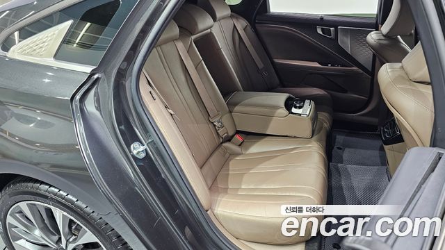 Kia K8 2.5 Gasoline 2WD Noblesse 2022 — фото 11